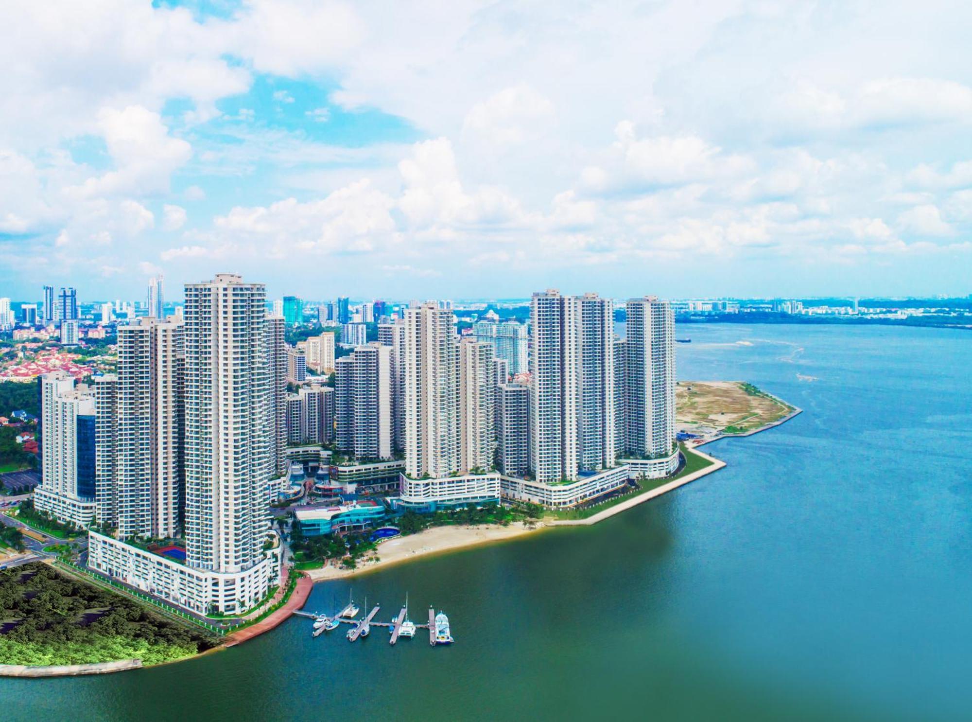 Country Garden Danga Bay By Lions Bay Apartment Джохор Бахру Екстериор снимка
